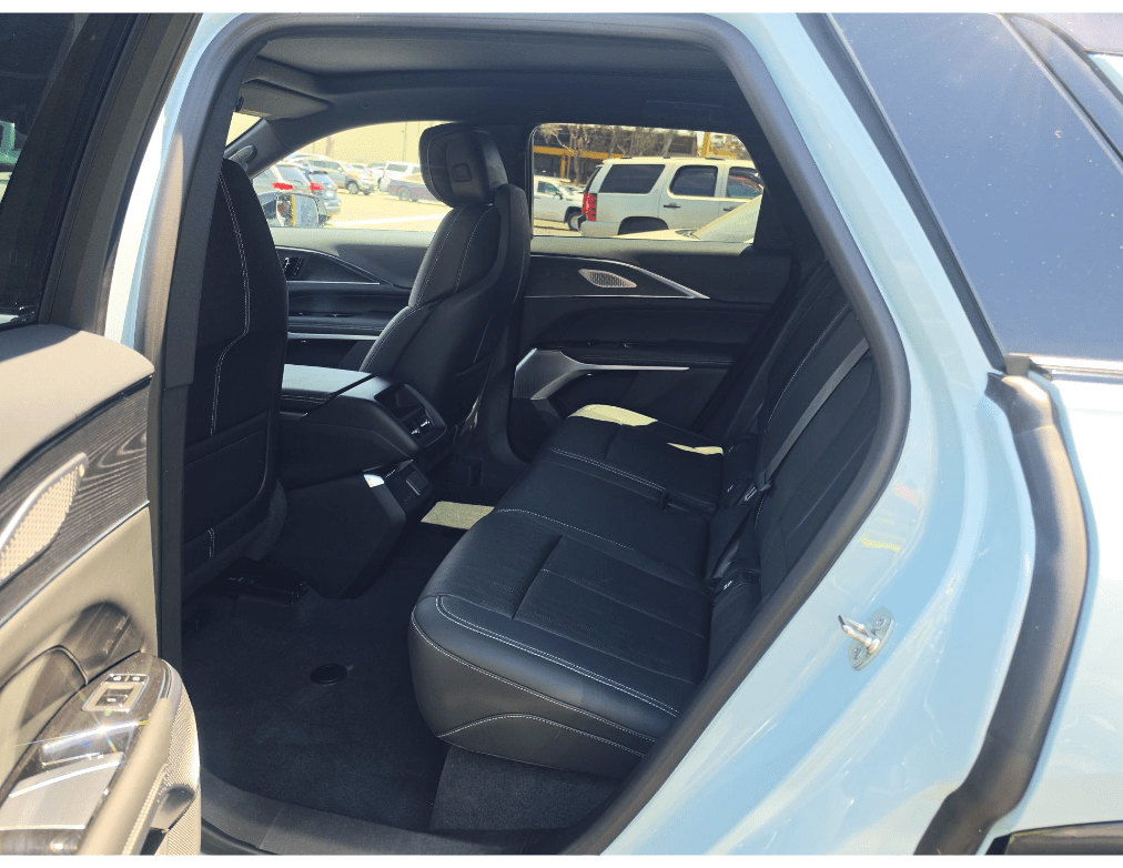 2024 Cadillac LYRIQ Sport 2 Ventilated Massage Seats Panoramic Roof Portland OR