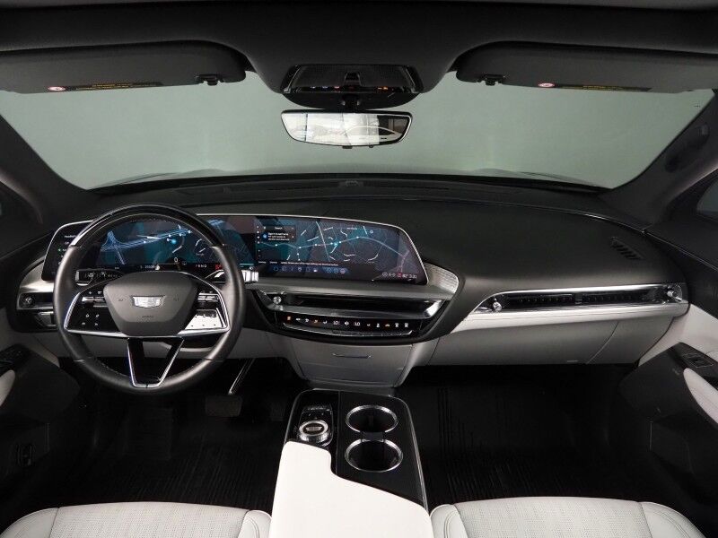 2024 Cadillac LYRIQ Sport 3 *NAVIGATION, ADAPTIVE CRUISE, SAFETY ALERTS, 360 CAMERAS, PANORAMA GLASS ROOF, CLIMATE SEATS, HEATED STEERING, AUTOMATIC PARKING, AKG AUDIO, WIRELESS CHARGING, ANDROID & APPLE