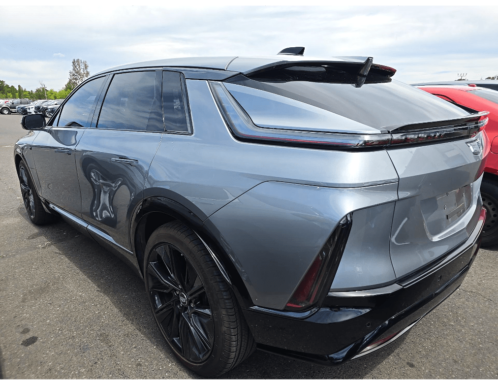 2024 Cadillac LYRIQ Sport 3 Panoramic Roof Ventilated Seats Portland OR