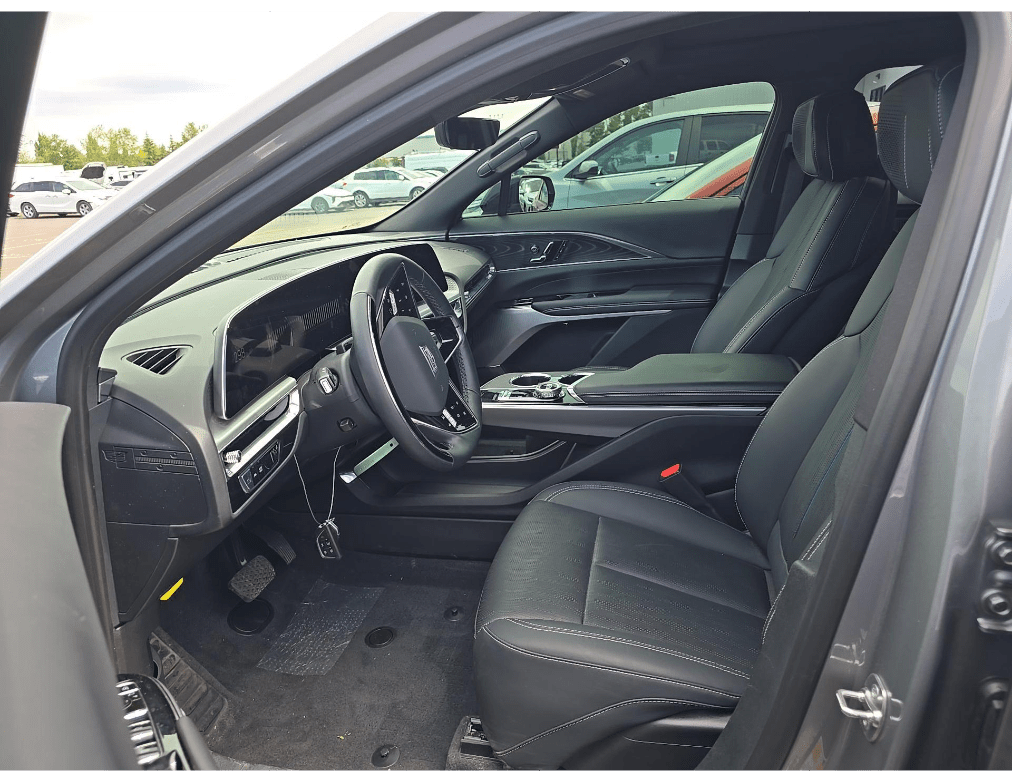 2024 Cadillac LYRIQ Sport 3 Panoramic Roof Ventilated Seats Portland OR