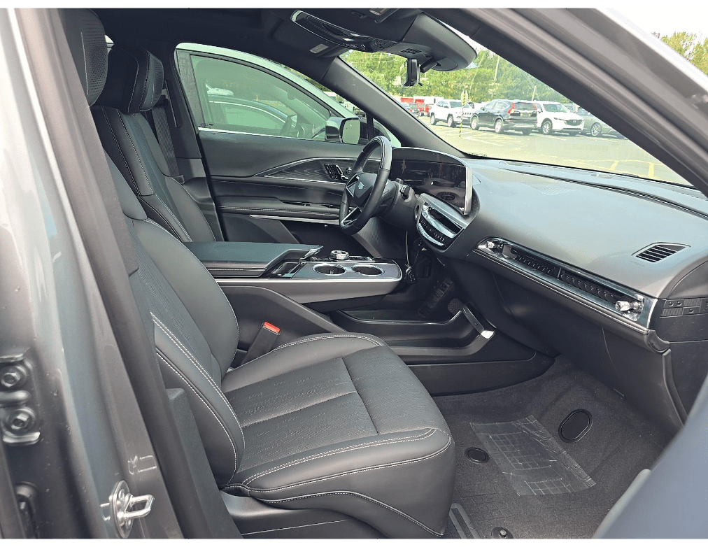 2024 Cadillac LYRIQ Sport 3 Panoramic Roof Ventilated Seats Portland OR