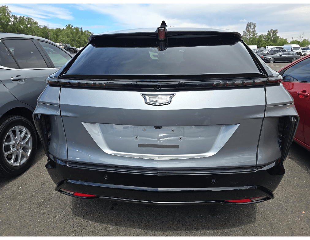 2024 Cadillac LYRIQ Sport 3 Panoramic Roof Ventilated Seats Portland OR