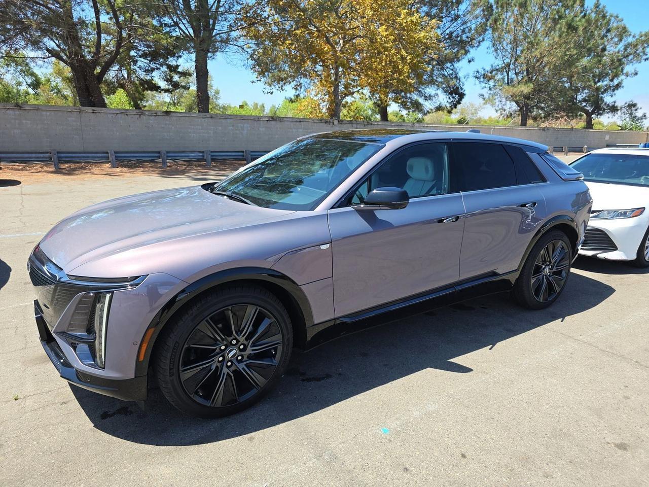 2024 Cadillac LYRIQ Sport 3 Ventilated Massage Seats AKG Sound Portland OR