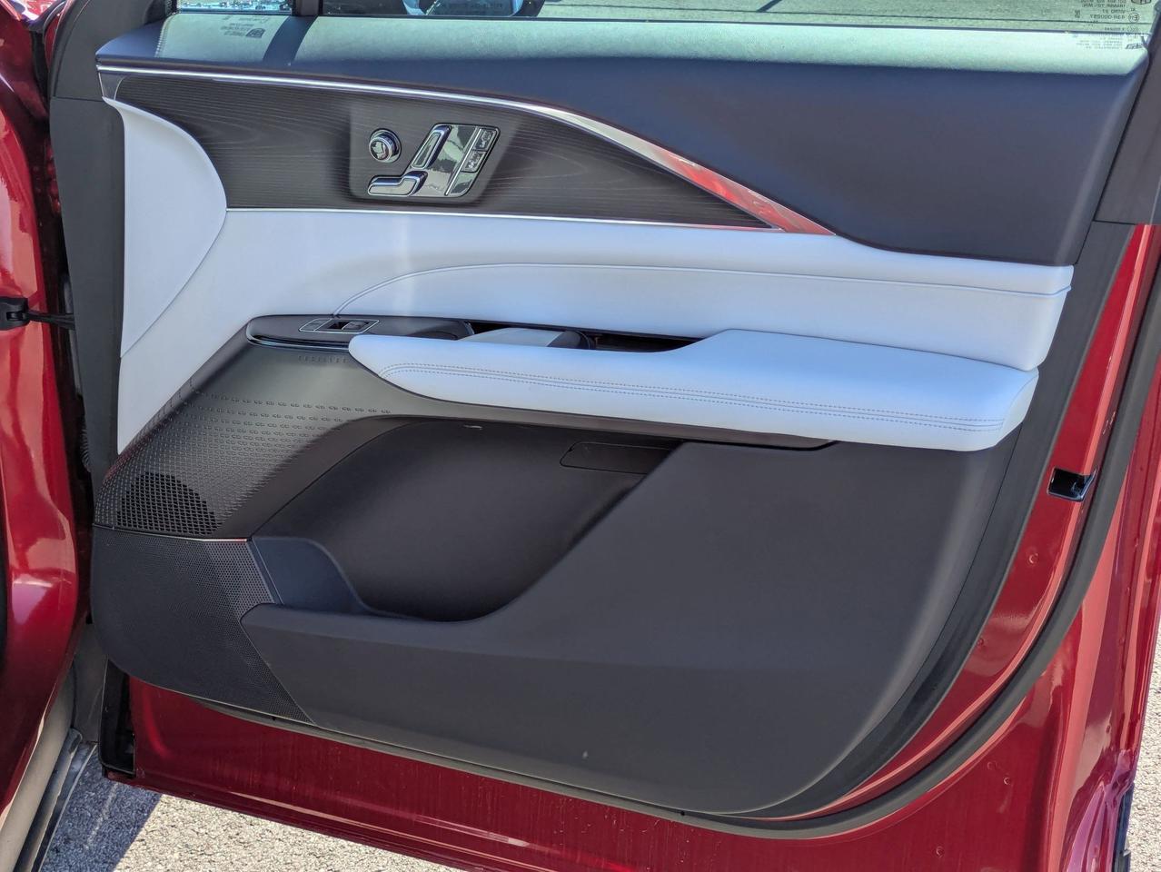 2024 Cadillac LYRIQ Sport Castroville TX