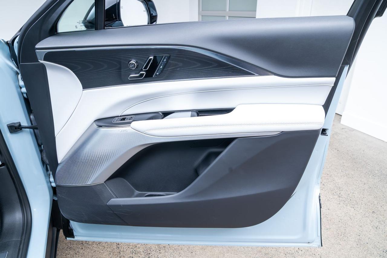 2024 Cadillac LYRIQ Sport Super Cruise AKG Audio Ventilated Seats Portland OR