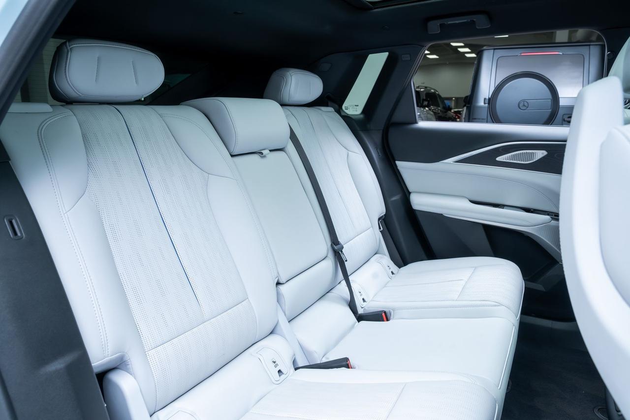 2024 Cadillac LYRIQ Sport Super Cruise AKG Audio Ventilated Seats Portland OR