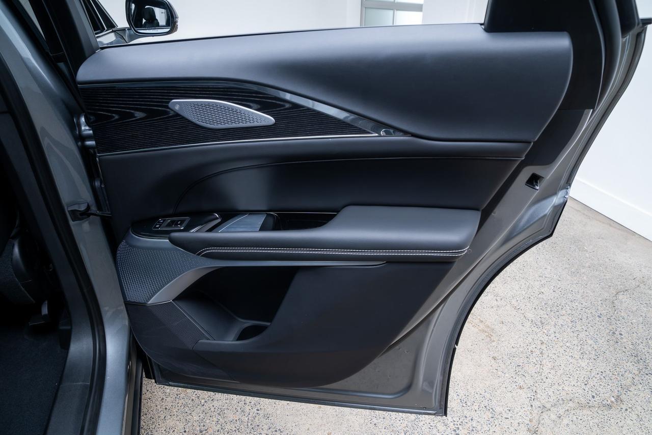 2024 Cadillac LYRIQ Sport Ventilated Massage Seats Adaptive Cruise Portland OR