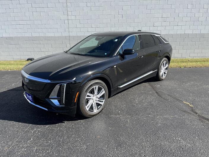 2024 Cadillac LYRIQ Tech AWD DriverAssistPkg w/AdaptiveCruise TraileringProvisions HD-SurroundVision Milwaukee WI