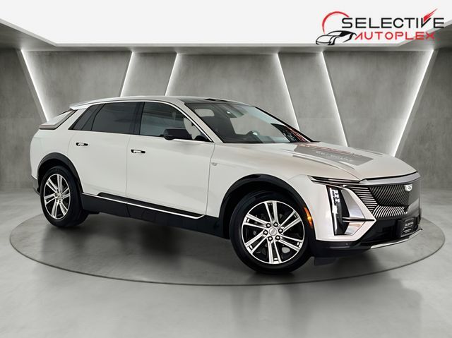 2024 Cadillac LYRIQ Tech