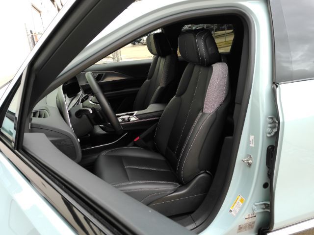 2024 Cadillac LYRIQ Tech w/1SA Plano TX