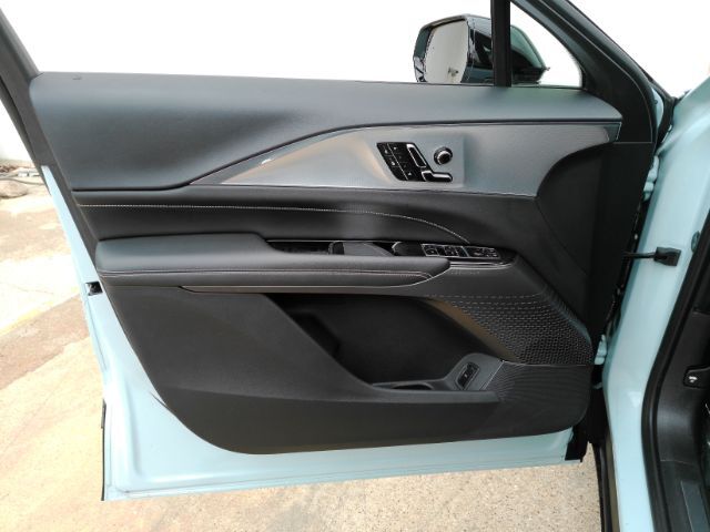 2024 Cadillac LYRIQ Tech w/1SA Plano TX