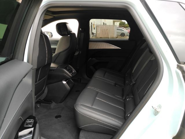 2024 Cadillac LYRIQ Tech w/1SA Plano TX