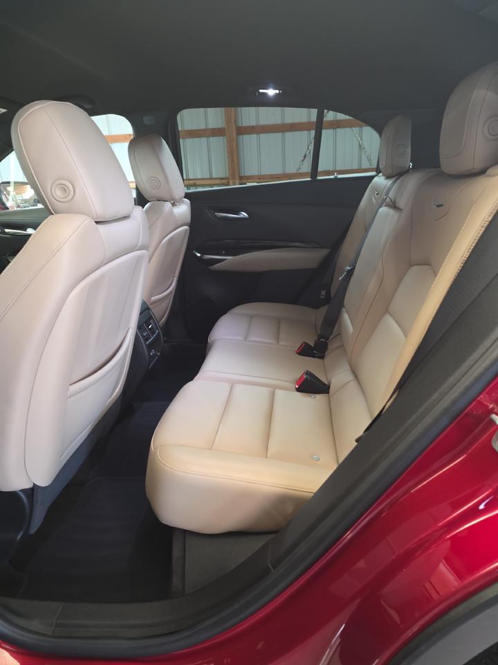 2024 Cadillac XT4 AWD Luxury Sand Lake NY