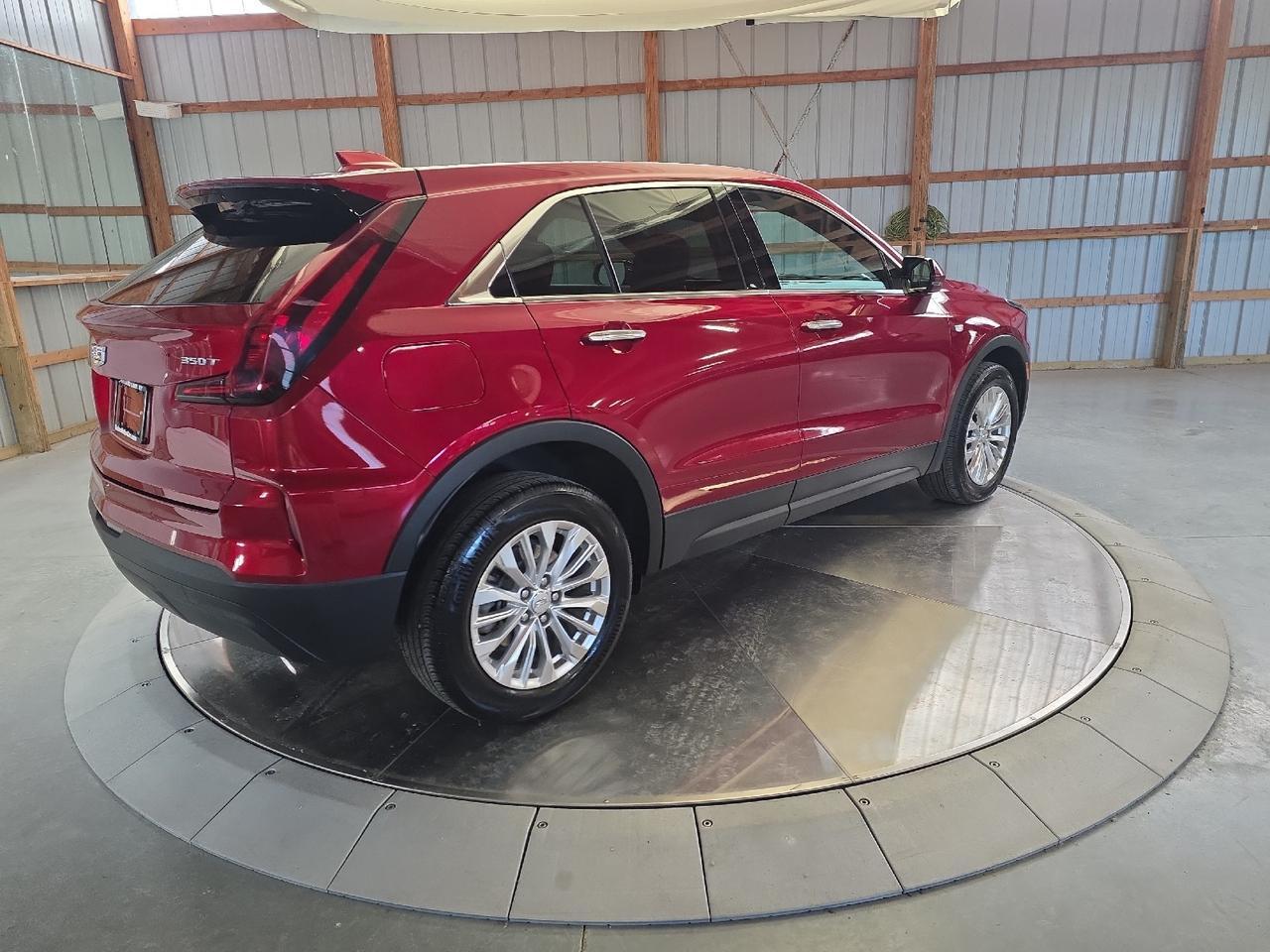 2024 Cadillac XT4 AWD Luxury Sand Lake NY