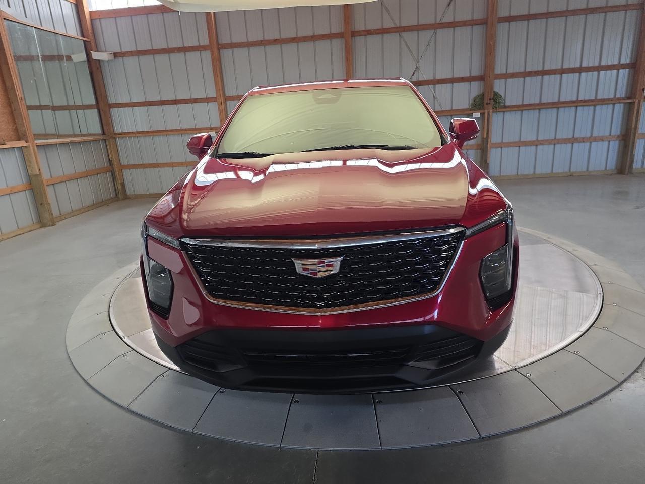 2024 Cadillac XT4 AWD Luxury Sand Lake NY