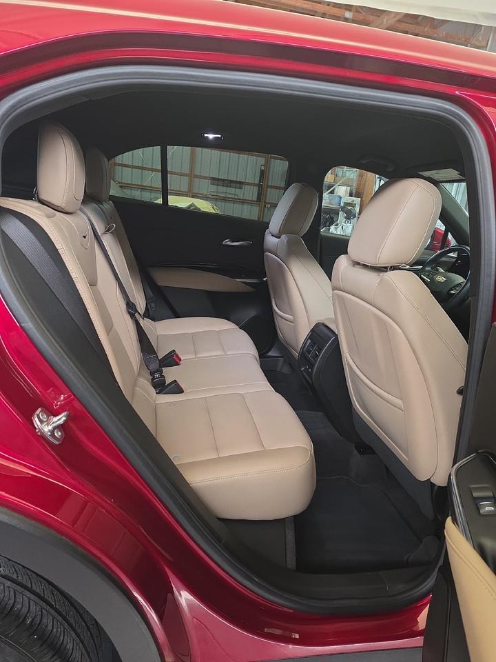 2024 Cadillac XT4 AWD Luxury Sand Lake NY