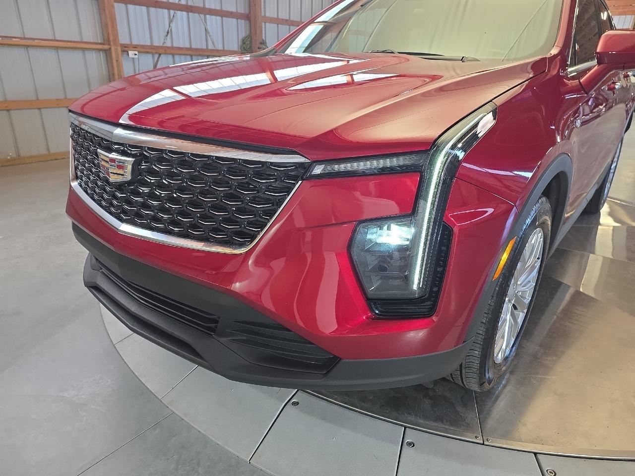 2024 Cadillac XT4 AWD Luxury Sand Lake NY