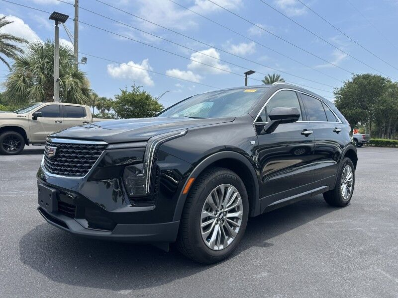 2024 Cadillac XT4 AWD Premium Luxury