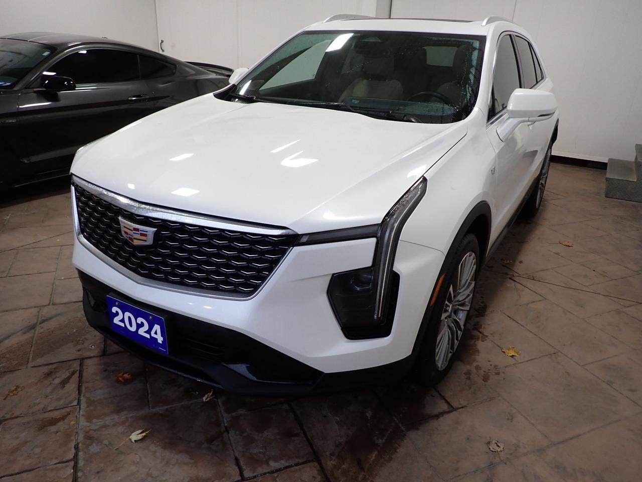 2024 Cadillac XT4 AWD Premium Luxury LEATHER NAVI SUNROOF Listowel ON