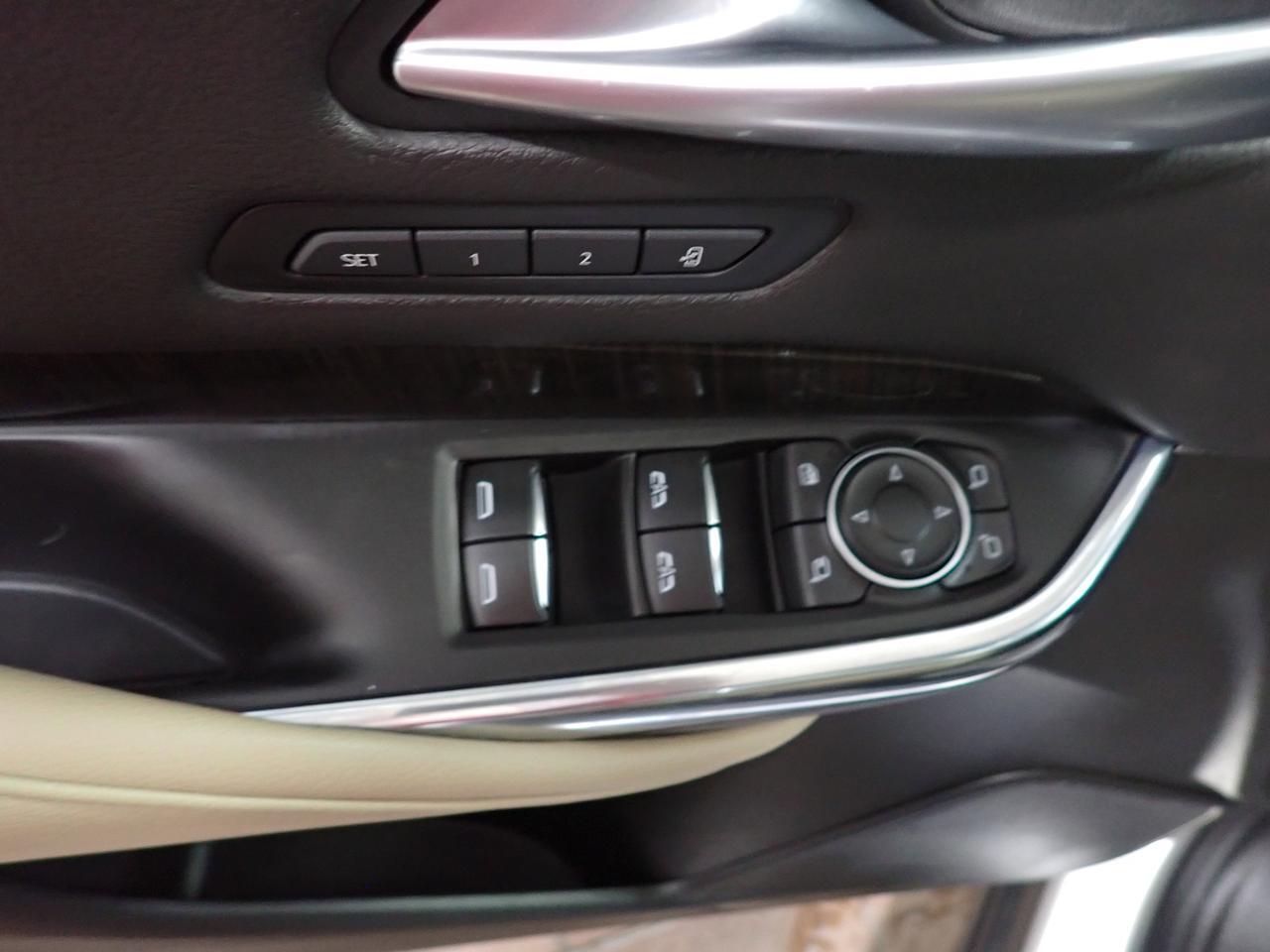 2024 Cadillac XT4 AWD Premium Luxury LEATHER NAVI SUNROOF Listowel ON