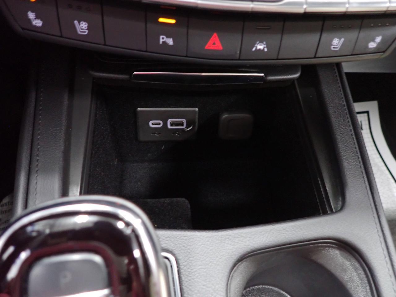 2024 Cadillac XT4 AWD Premium Luxury LEATHER NAVI SUNROOF Listowel ON