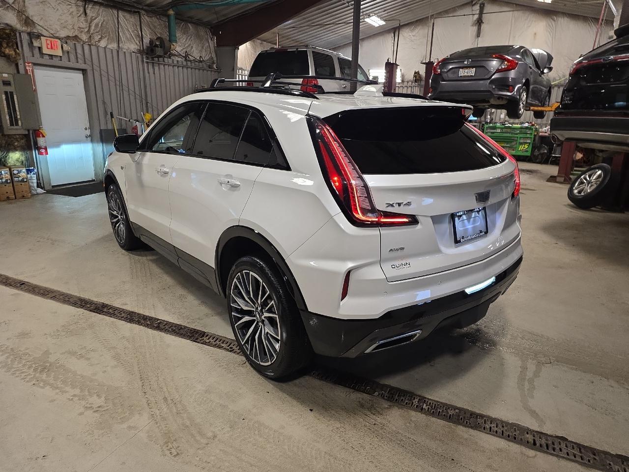 2024 Cadillac XT4 AWD Sport