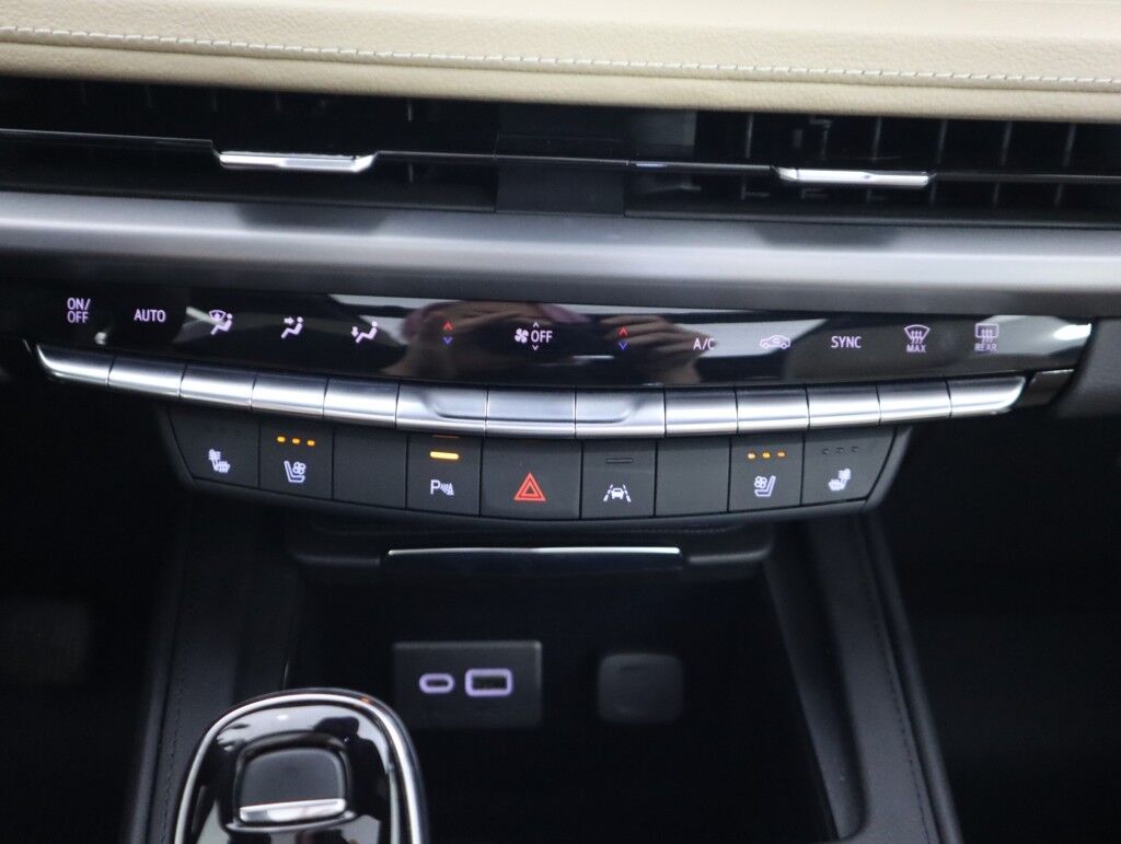 2024 Cadillac XT4 AWD w/Dual Sunroof/20 Wheels Maumee OH