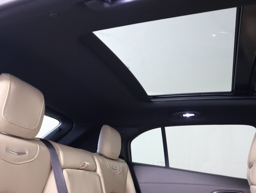 2024 Cadillac XT4 AWD w/Dual Sunroof/20 Wheels Maumee OH