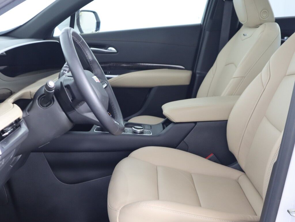 2024 Cadillac XT4 AWD w/Dual Sunroof/20 Wheels Maumee OH