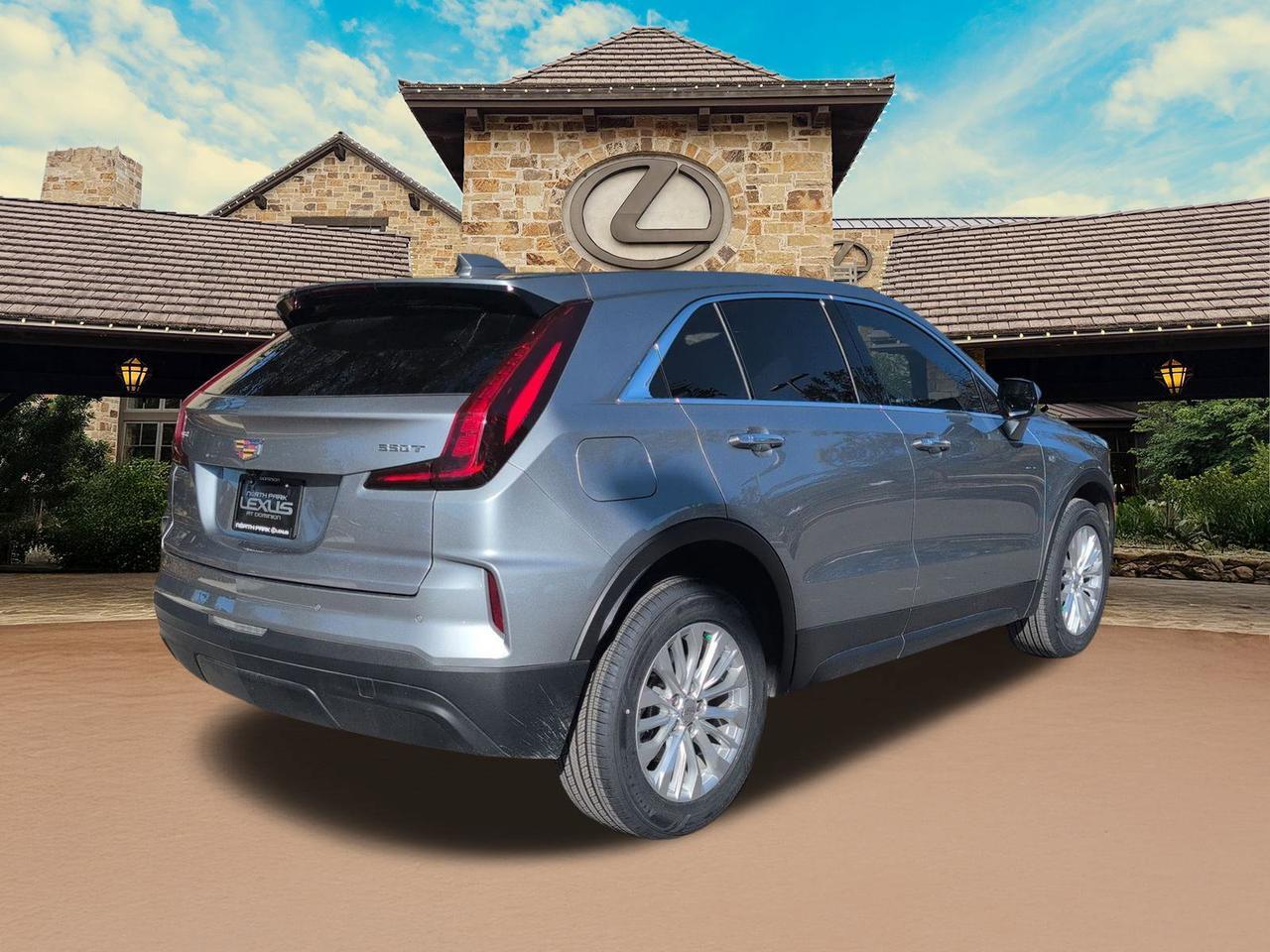 2024 Cadillac XT4 FWD Luxury