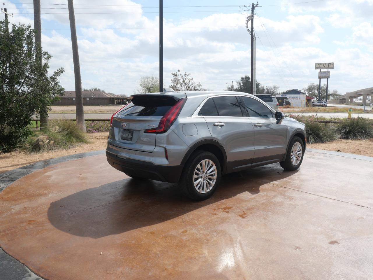 2024 Cadillac XT4 FWD Luxury