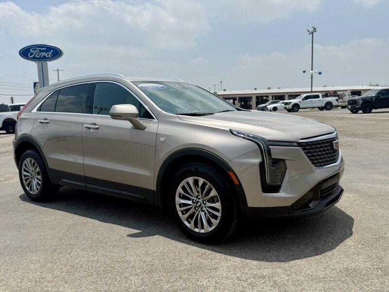 2024 Cadillac XT4 FWD Premium Luxury