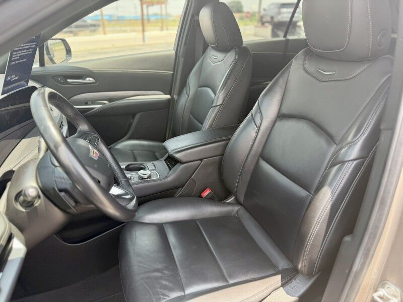 2024 Cadillac XT4 FWD Premium Luxury Del Rio TX