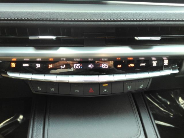 2024 Cadillac XT4 FWD Premium Luxury Plano TX