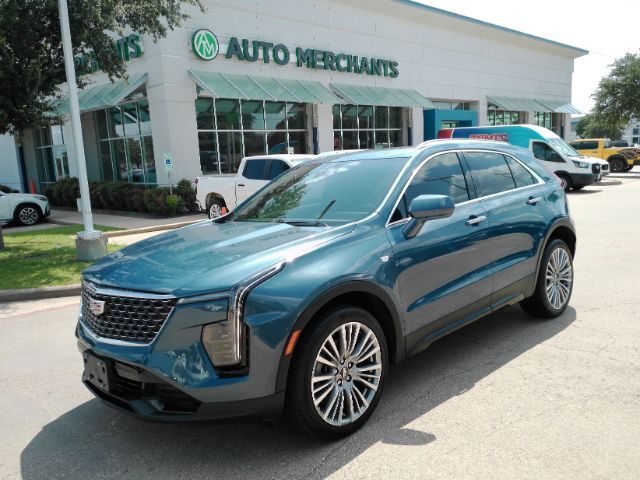 2024 Cadillac XT4 FWD Premium Luxury