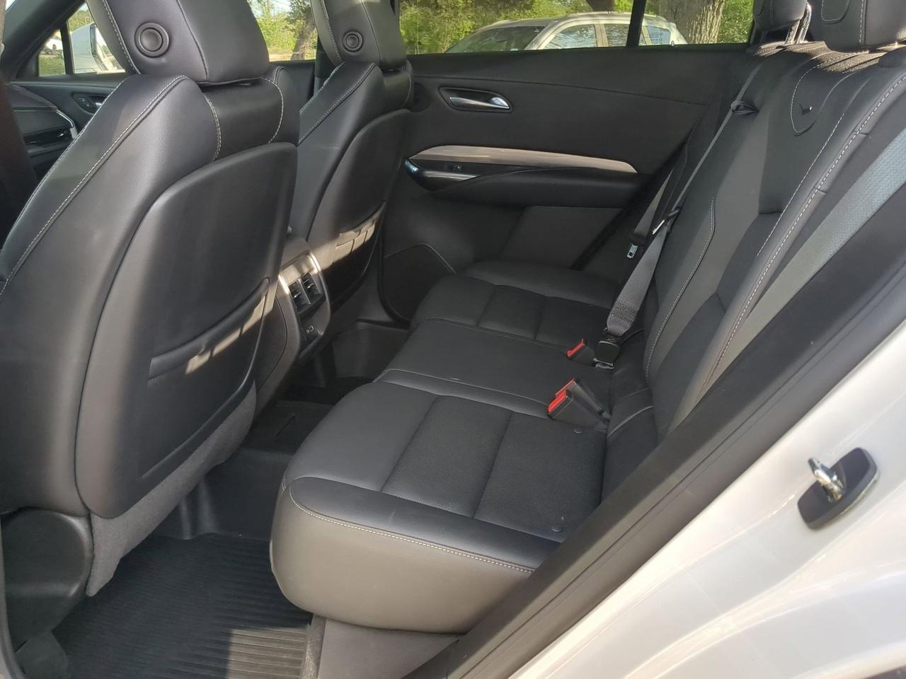 2024 Cadillac XT4 FWD Premium Luxury