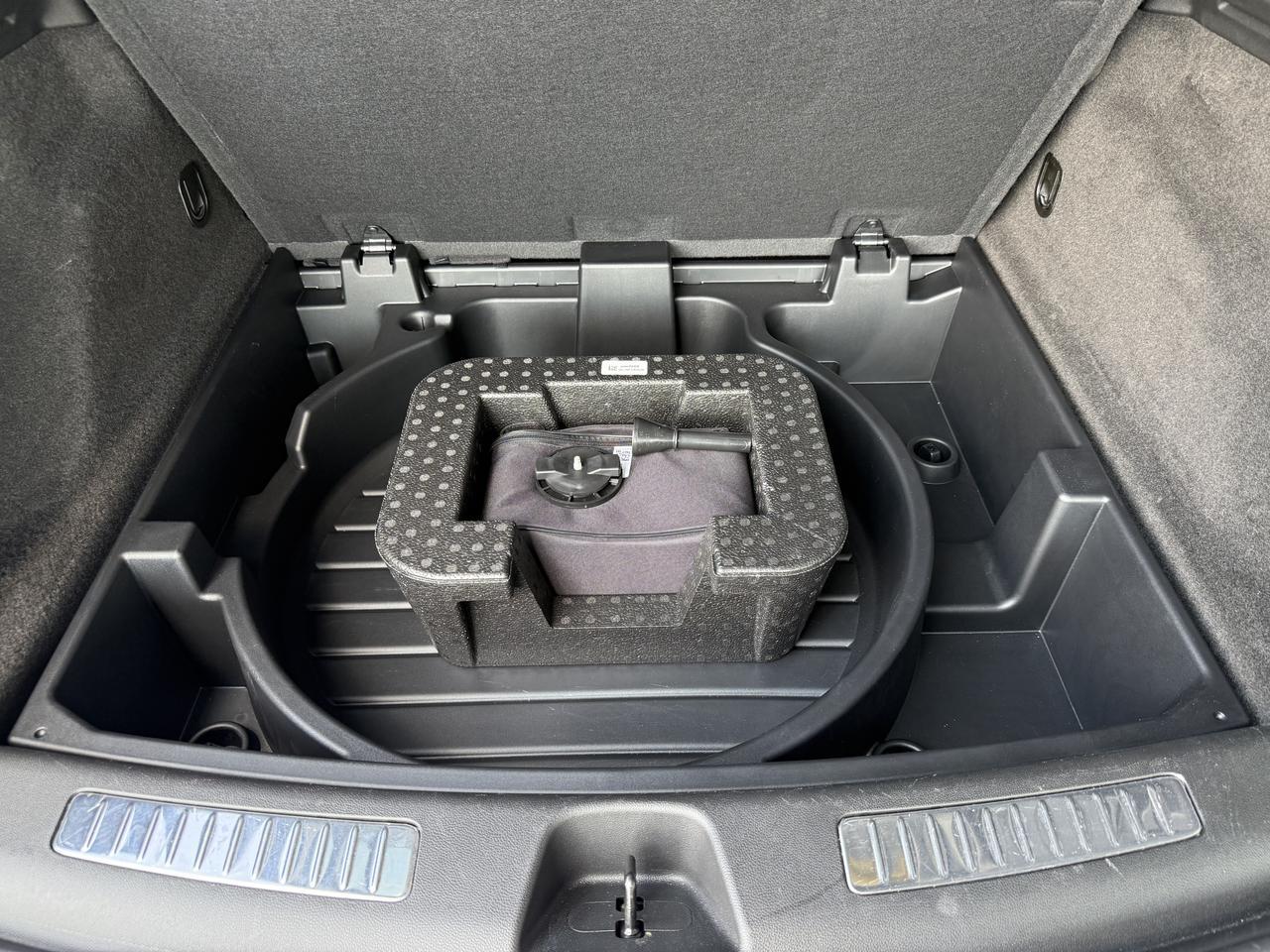 2024 Cadillac XT4 FWD Sport Knoxville TN