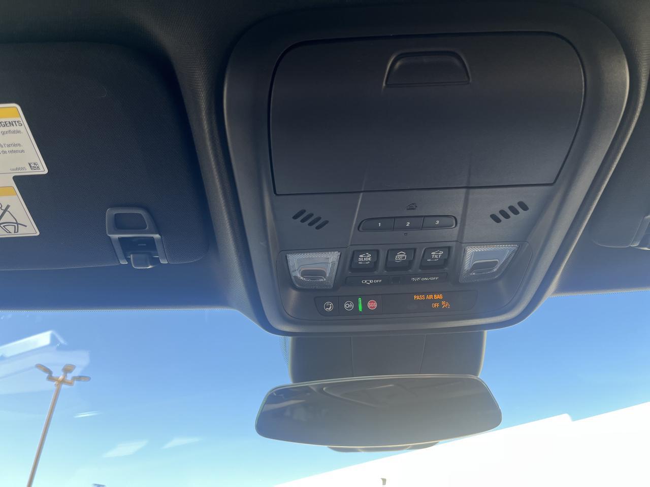 2024 Cadillac XT4 Luxury AWD ColdWx TraileringPkgs w/Sunroof HtdLthr HtdSteeringWheel Saukville WI