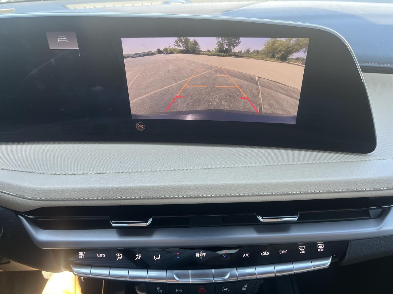 2024 Cadillac XT4 Luxury AWD ColdWx TraileringPkgs w/Sunroof HtdLthr HtdSteeringWheel Saukville WI