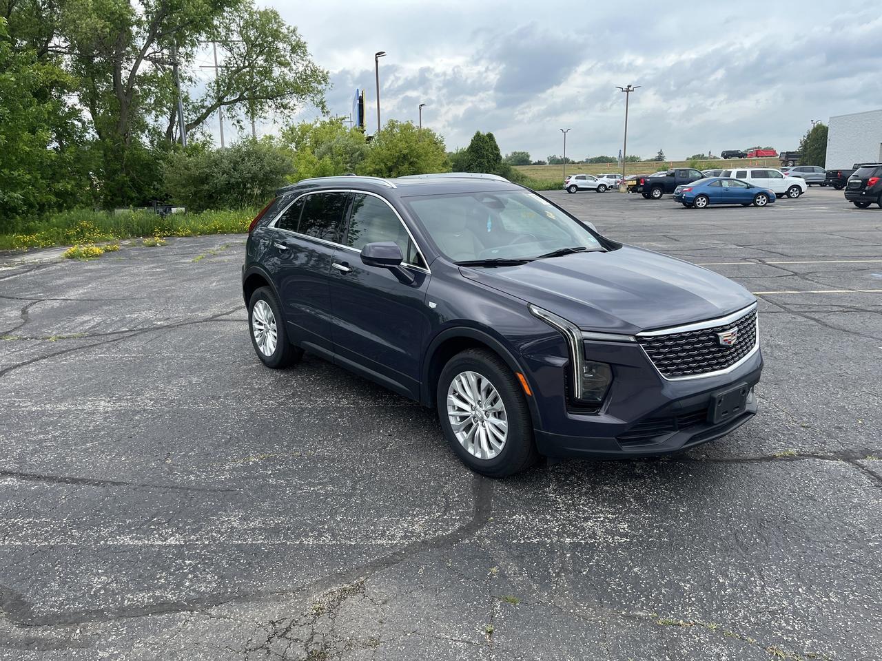2024 Cadillac XT4 Luxury AWD ColdWx TraileringPkgs w/Sunroof HtdLthr HtdSteeringWheel