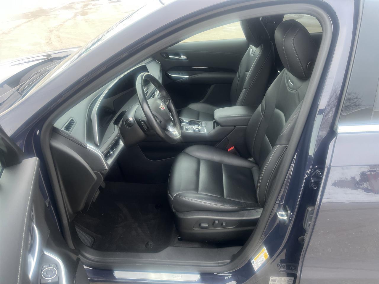 2024 Cadillac XT4 Luxury AWD ColdWxPkg w/Sunroof HtdLthr HtdSteeringWheel HD-RearCamera Saukville WI