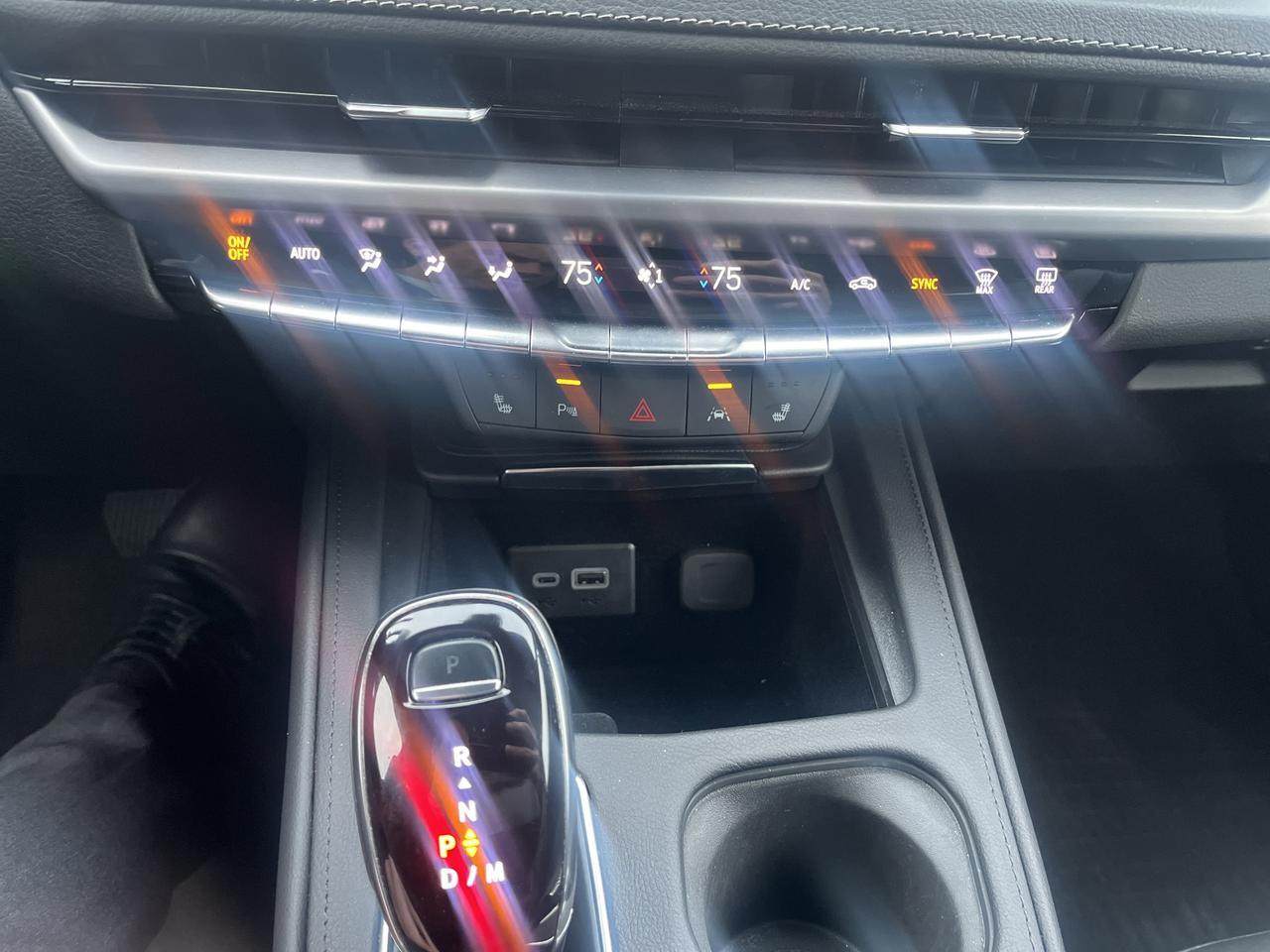 2024 Cadillac XT4 Luxury AWD ColdWxPkg w/Sunroof HtdLthr HtdSteeringWheel HD-RearCamera Saukville WI