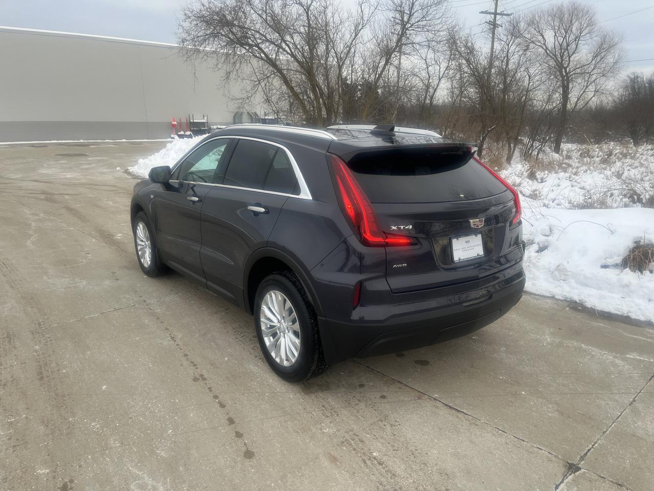 2024 Cadillac XT4 Luxury AWD ColdWxPkg w/Sunroof HtdLthr HtdSteeringWheel HD-RearCamera Saukville WI