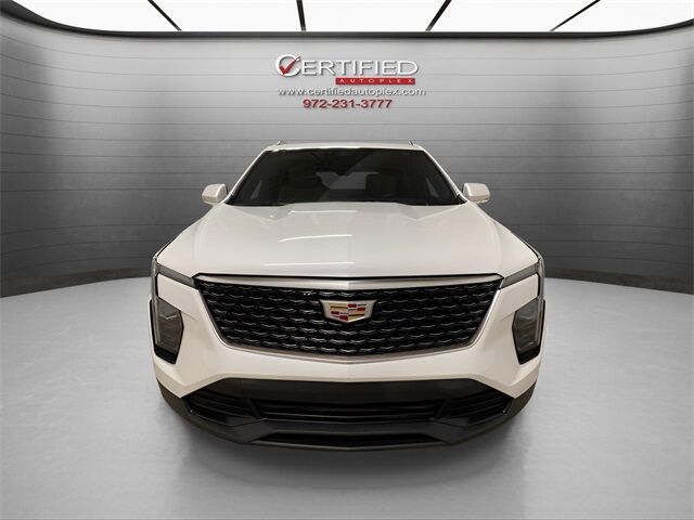 2024 Cadillac XT4 Luxury