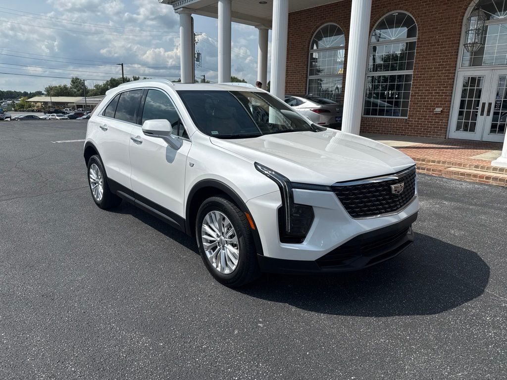 2024 Cadillac XT4 Luxury Mount Joy PA