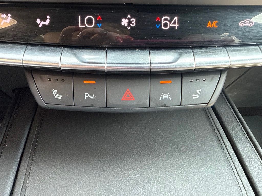 2024 Cadillac XT4 Luxury Mount Joy PA
