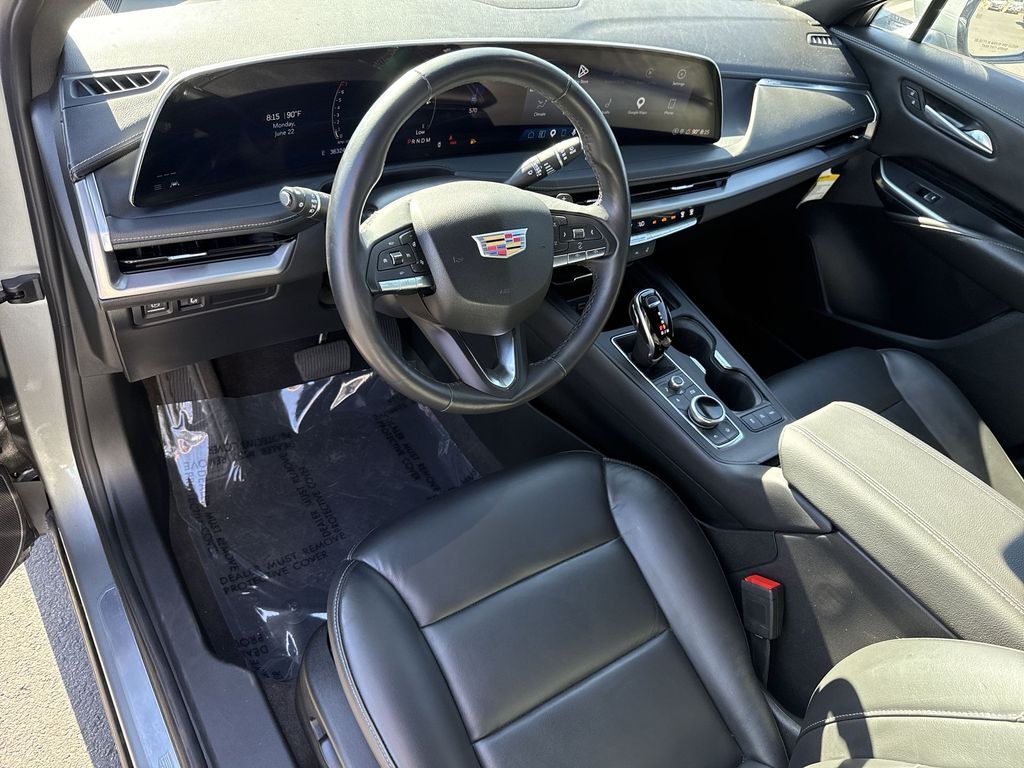 2024 Cadillac XT4 Luxury