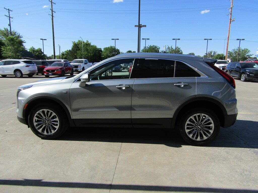 2024 Cadillac XT4 Premium Luxury Mountain Home ID