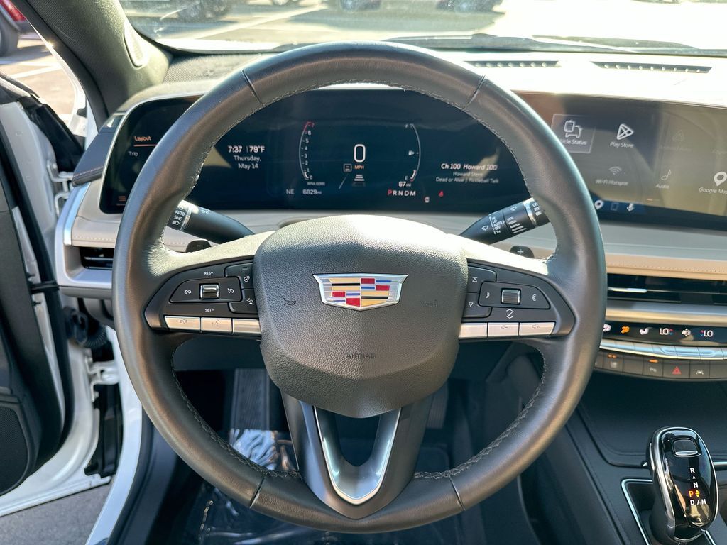 2024 Cadillac XT4 Premium Luxury