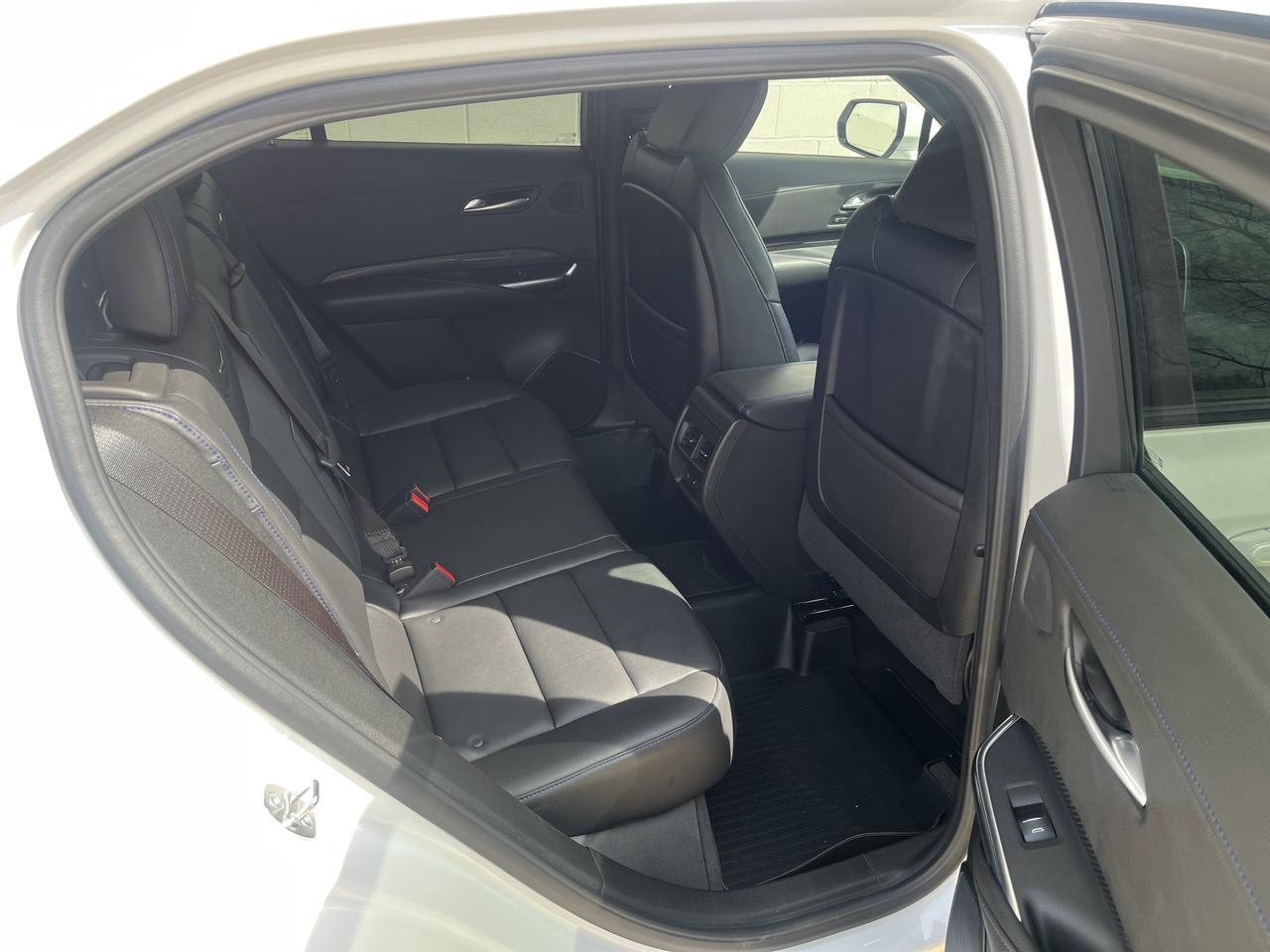 2024 Cadillac XT4 Sport AWD ColdWxPkg w/Sunroof AKG-Sound 20s HtdLthr Saukville WI